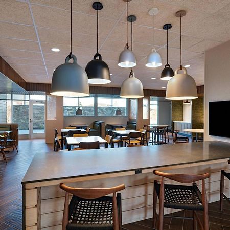 Fairfield Inn & Suites By Marriott Oskaloosa Экстерьер фото